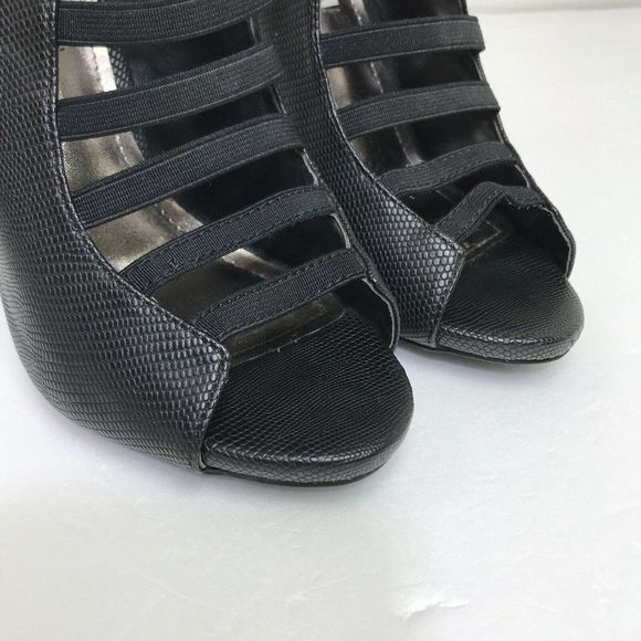 Steve Madden Women's Black Faux Leather High Pump STORI Heels Size 7 - Picture 4 of 9